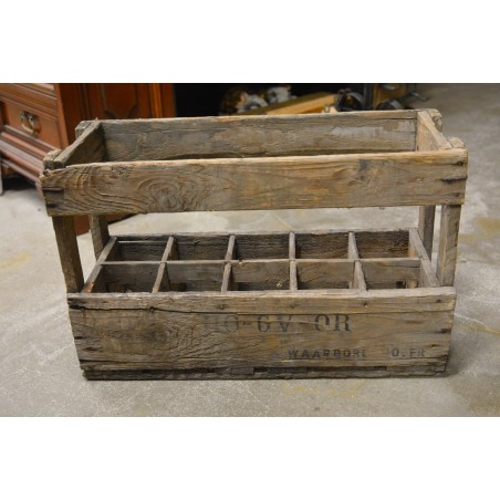 (11-383/3) Vana õllekast