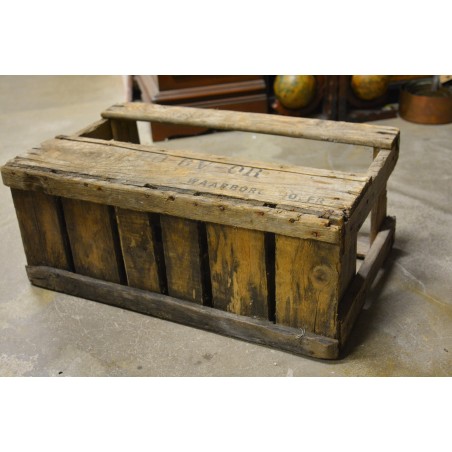 (11-383/3) Vana õllekast