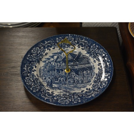 (n-4165) Royal  Tudor Ware, sangaga vaagen