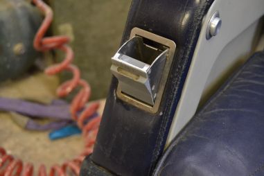 (L-90/4) Vanad  lennukiistmed