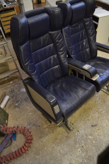 (L-90/4) Vanad  lennukiistmed