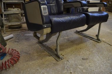 (L-90/4) Vanad  lennukiistmed