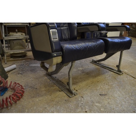 (L-90/4) Vanad  lennukiistmed