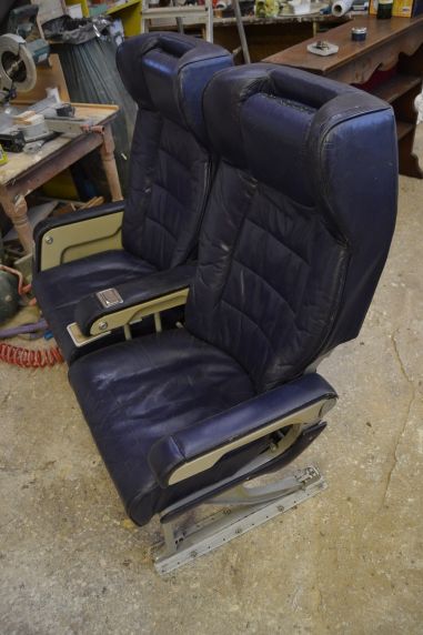 (L-90/4) Vanad  lennukiistmed