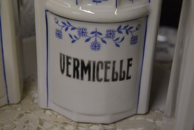 (n-453/1) Portselanist kuivainetoosid, komplekt 5tk