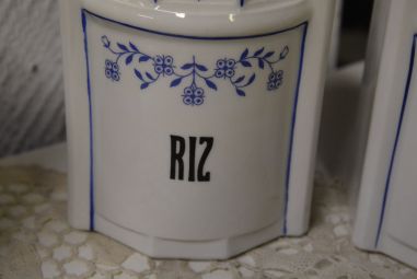 (n-453/1) Portselanist kuivainetoosid, komplekt 5tk