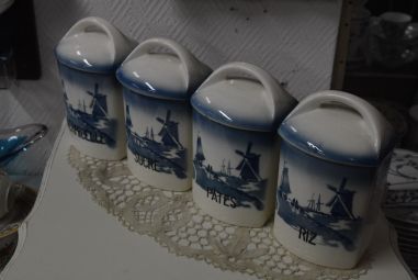 (11-519/3) Ditmar Urbach, suured kuivainetoosid, komplekt 4tk