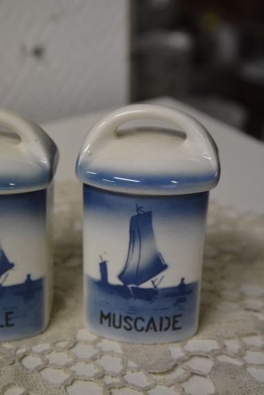 (11-519/4) Ditmar Urbach, kannud ja  kuivainetoosid, komplekt 4tk