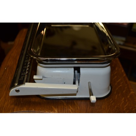 (6-109) Vana Vesta DBP köögikaal