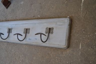 (11-469/3) Rustikaalne pikk riidenagi