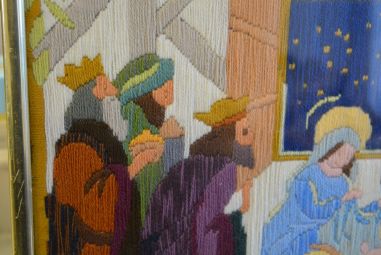 (P-793)  Tikitud usuteemaline pilt