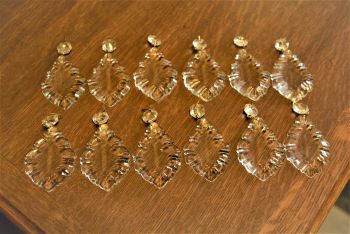 (8-361/2) Kristalllühtri tagavara kristallid , 12  tk komplektis