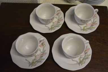 (n-4543/9) Gallo Galerie de Porcelaine Villeroy & Boch Group "Punane moon", kohvitassid-taldrikud, 4tk