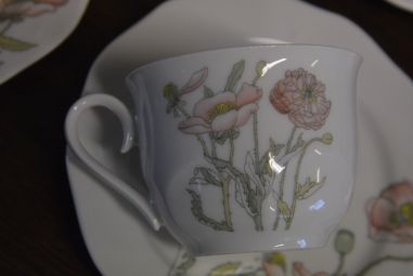 (n-4543/9) Gallo Galerie de Porcelaine Villeroy & Boch Group "Punane moon", kohvitassid-taldrikud, 4tk