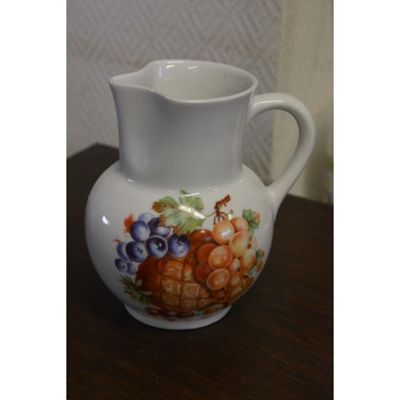 (n-4577)  Puuviljadega piimakann