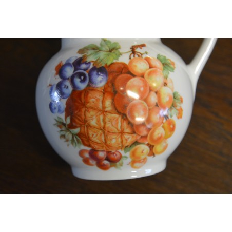 (n-4577)  Puuviljadega piimakann