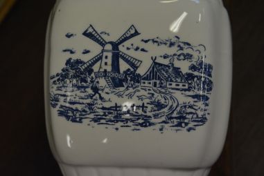 (n-4664) Seinapealne kohviveski