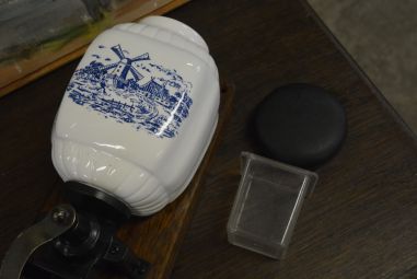 (n-4664) Seinapealne kohviveski