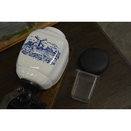 (n-4664) Seinapealne kohviveski