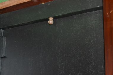 (11-515) Suur ustega riiulitega kapp, raamatukapp, riidekapp