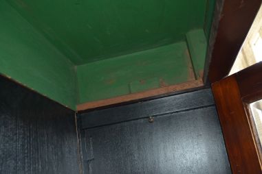 (11-515) Suur ustega riiulitega kapp, raamatukapp, riidekapp