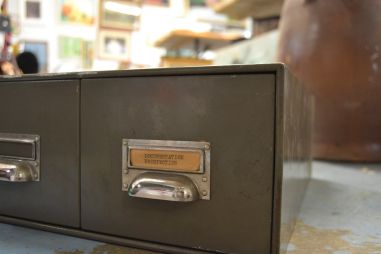 (11-074) Vana metallist kartoteegikapp