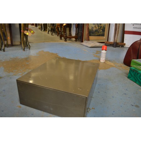 (11-074) Vana metallist kartoteegikapp