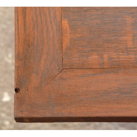 (11-077/4) Õmblusmasina jalal laud