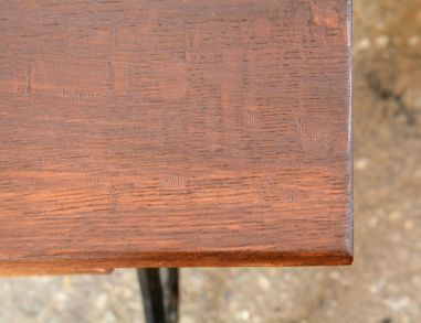 (11-077/6) Õmblusmasina jalgadel riiul