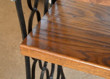 (11-077/6) Õmblusmasina jalgadel riiul