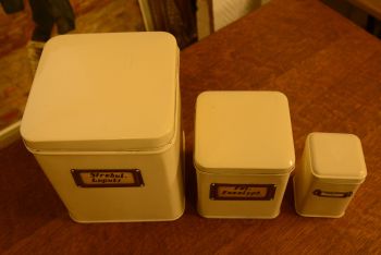 (n-3050/2) Vanad metallist apteegikarbid, 3tk 2