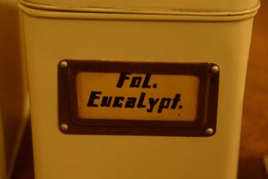 (n-3050/2) Vanad metallist apteegikarbid, 3tk