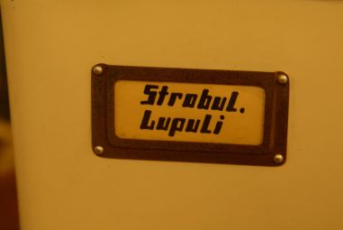 (n-3050/2) Vanad metallist apteegikarbid, 3tk