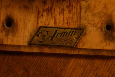 (10-731) HT Armin seinapealne kohviveski