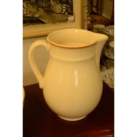 (n-3710) VEB Steingut Colditz kätepesukauss-kann