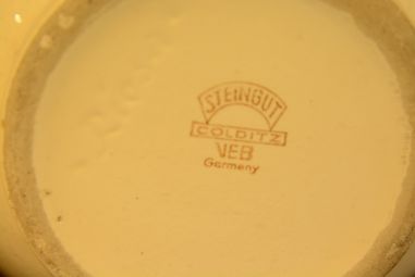 (n-3710) VEB Steingut Colditz kätepesukauss-kann