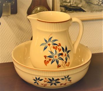 (n-3710) VEB Steingut Colditz kätepesukauss-kann 2