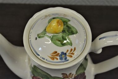 (n-4810/5) Simpsons LTD. Belle Fiore kohvikann käsitöö