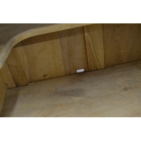 (12-008) Suurem rustikaalne kapp