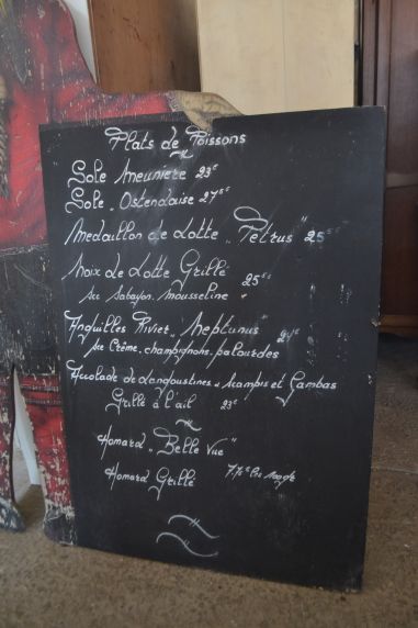 (6-608) Suur vana kalarestorani reklaamsilt