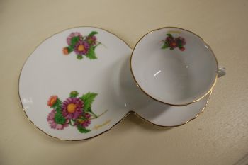 (n-5061) Krüsanteemidega huvitav kollektsioontass-taldrik "September" 2