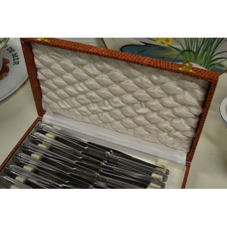 (n-5135) 12 tk lauanugade komplekt karbis