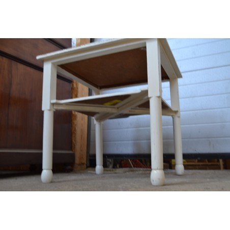 (10-798) Valge diivanilaud