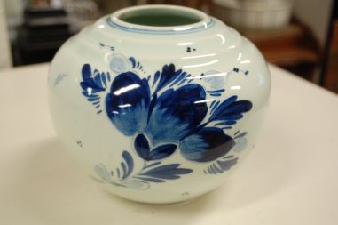 (n-5222) Delft-Blau käsitsimaalitud vaas