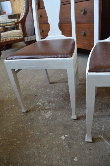 (L-265) valged toolid, 2 tk komplektis