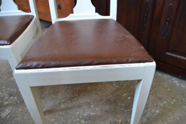 (L-265) valged toolid, 2 tk komplektis