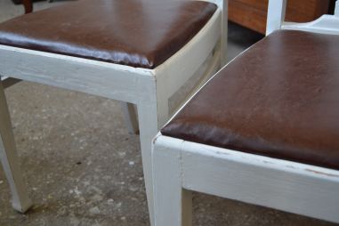 (L-265) valged toolid, 2 tk komplektis