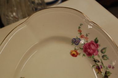 (n-5263)  Chodziez Porzellan vaagen