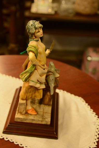 (8-1234) Depose, Fontanini kuju, käsitsimaalitud