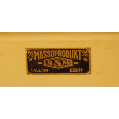 (M-3) MASSPRODUKT A/S Tallinn  peegliga kapp